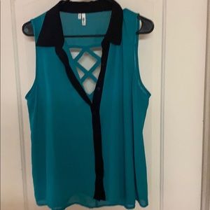 Cute top with zig zap back